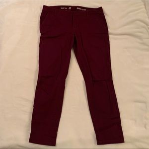 Wine colored Gap Skinny Mini pants, size 8
